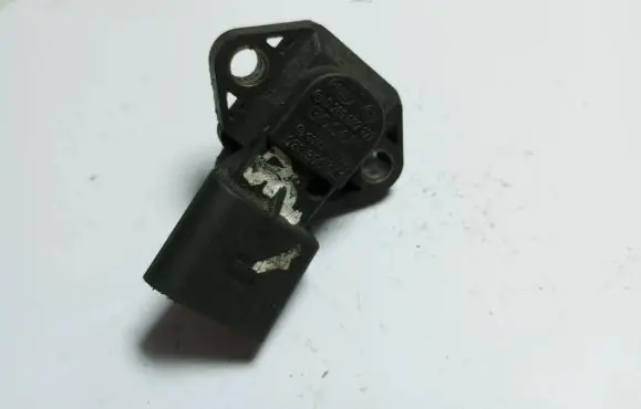 Volkswagen PASSAT B6 Air pressure sensor 038906051 0281002177