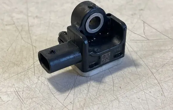Porsche Taycan 9J1 Airbag deployment crash/impact sensor 971907651