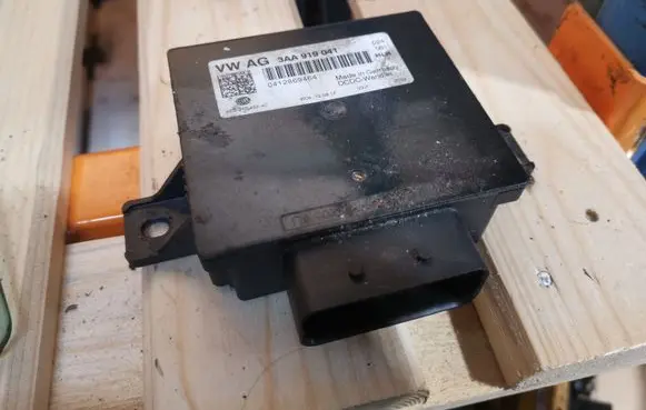 Volkswagen Touran III Other control units/modules 3AA919041