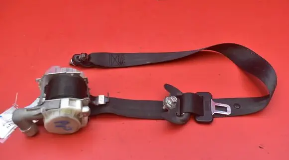 Hyundai i20 (PB PBT) Front seatbelt 888801J200