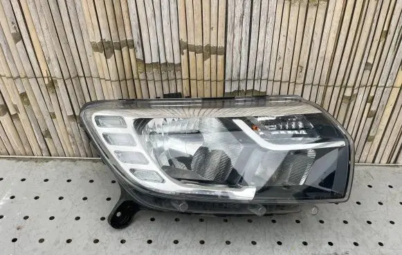 Renault Sandero II Headlight/headlamp ZLK46900 810260ZZ