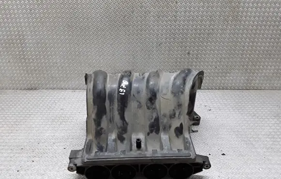 Nissan Micra Intake manifold