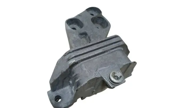 Mercedes-Benz B W246 W242 Engine mounting bracket A24624002