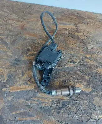 Volkswagen Tiguan Lambda probe sensor 05L906261L