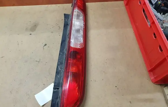 Ford Focus Rear/tail lights 4M5113404A