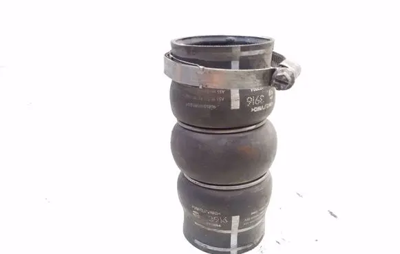 Intercooler hose/pipe