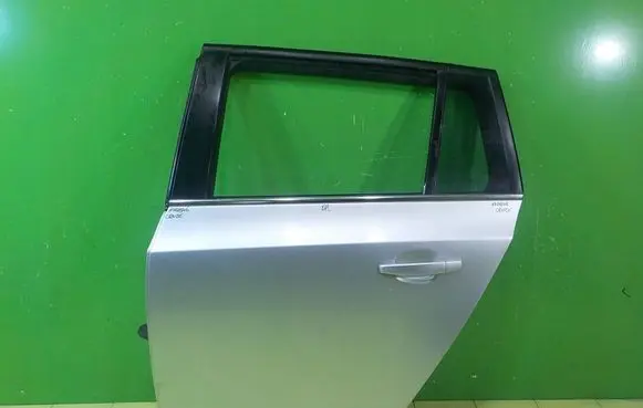 Chevrolet Cruze Rear door LEWE