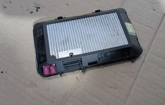 Volkswagen PASSAT B8 Wireless charging module 3G0980611