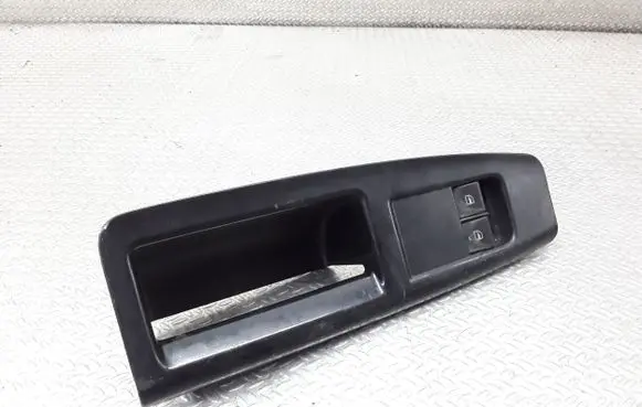 Volkswagen Polo Electric window control switch 6Q1867171
