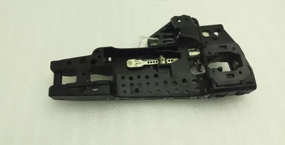 Rear door exterior handle/bracket