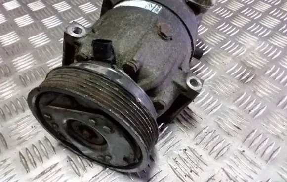 Renault Laguna II Air conditioning (A/C) compressor (pump) 8200024397 6560630