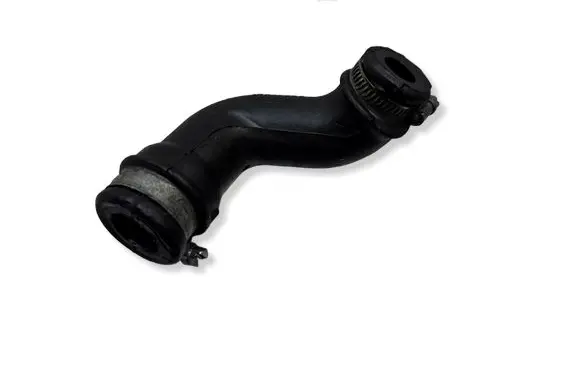 Volvo V70 Breather hose/pipe 30777567