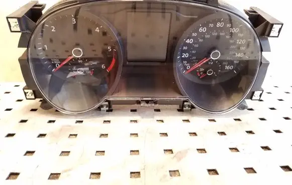 Speedometer (instrument cluster)