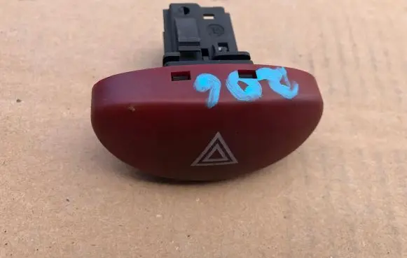 Peugeot 206 Hazard light switch