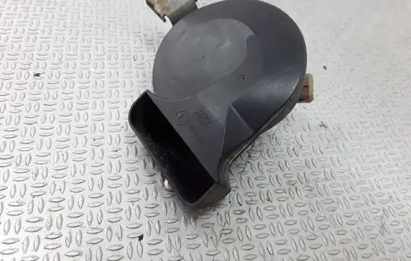 Volvo V70 Horn signal 9178848
