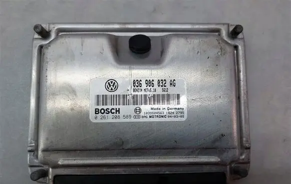 Volkswagen Golf V Engine control unit/module 036906032AG