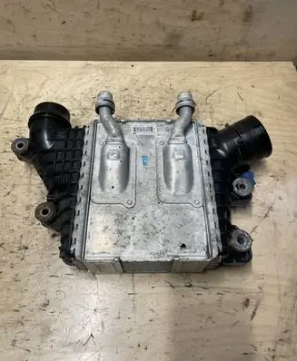 Jaguar F-Pace Intercooler radiator GJ329L440AB