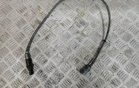 Suzuki Swift III Lambda probe sensor 1502007431 76M0 05D28