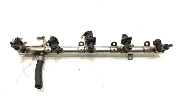 Audi TT TTS RS Mk3 8S Fuel main line pipe 07K133681B