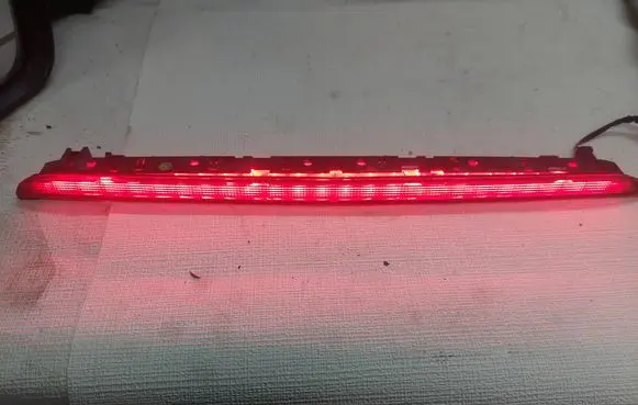Audi A6 S6 C6 4F Third/center stoplight