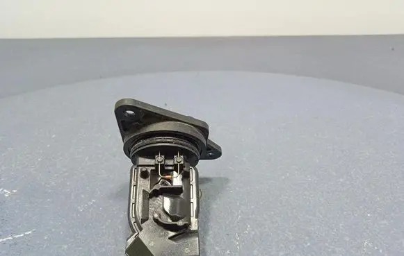 Volvo V40 Mass air flow meter 31430000