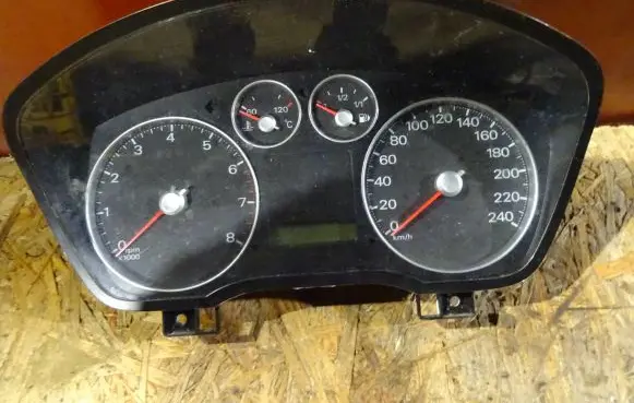 Ford Focus C-MAX Speedometer (instrument cluster) 3M5T-10849-EJ 3841C074 3M3T10849