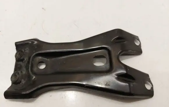 Radiator support slam panel bracket