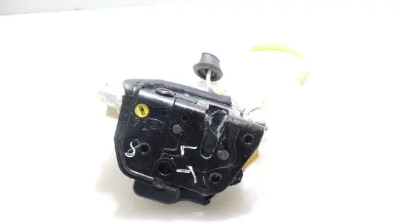 Seat Exeo (3R) Rear door lock