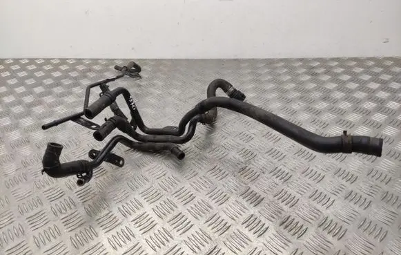 Engine coolant pipe/hose