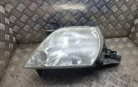 Mazda MPV Headlight/headlamp P2018