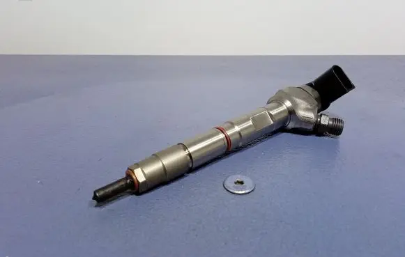 Skoda Superb B8 (3V) Fuel injector 05L130277E