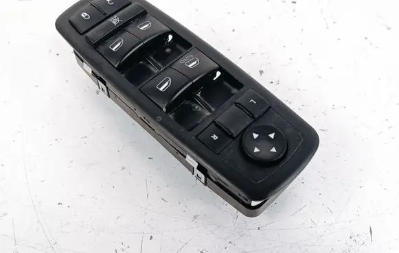 Jeep Cherokee Electric window control switch 68275252AC