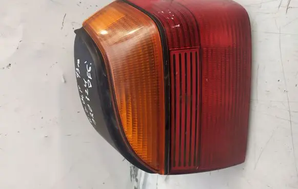 Volkswagen Golf III Rear/tail lights
