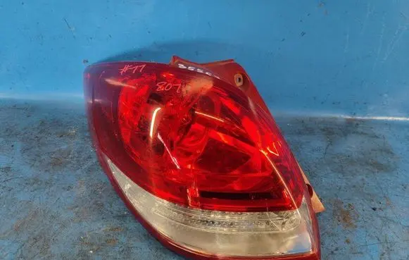 Hyundai Veloster Boot/trunk interior light 924012V010