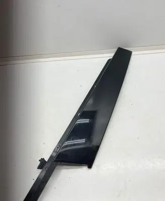 BMW 2 F46 Front door glass trim molding 7373921