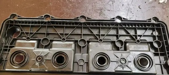Ford Transit Rocker cam cover 70260190 PA66GF35