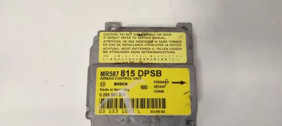 Opel Zafira A Airbag control unit/module 0285001379 031531080L