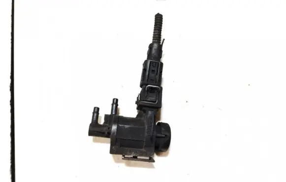 Audi A3 S3 8L Turbo solenoid valve 1j0906283a