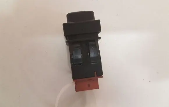 Citroen C4 I Picasso Fuel tank opening switch 96530658XT