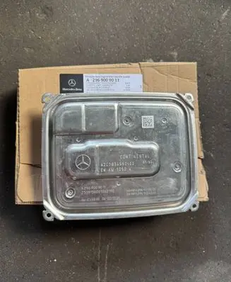 Mercedes-Benz GLC C254 Voltage converter/converter module A2969009011