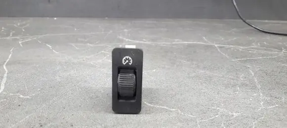 BMW 5 E39 Fog light switch 8360461