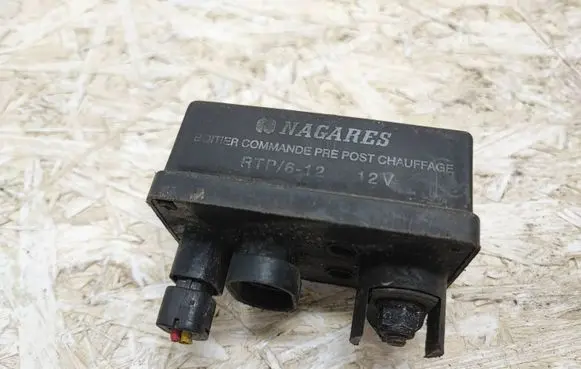 Mitsubishi Carisma Glow plug pre-heat relay 7700107794