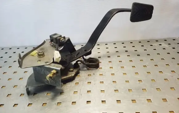 Clutch pedal