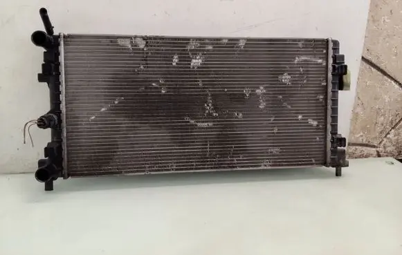 Seat Ibiza IV (6J,6P) Coolant radiator 6R0121253A