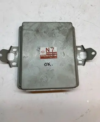 Subaru Forester SG Engine control unit/module 22611AK670 A18000R5T
