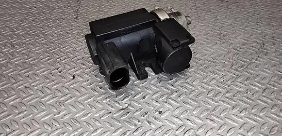 Audi A4 S4 B7 8E 8H Turbo solenoid valve 8E0906627C 72290313