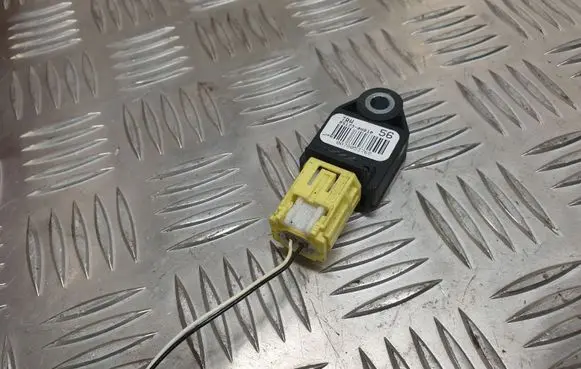 Toyota Aygo AB40 Airbag deployment crash/impact sensor 891730H010