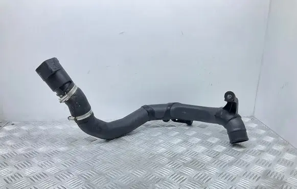 Audi A1 Intercooler hose/pipe 6R0145770H 6R0145828D 03L131111G