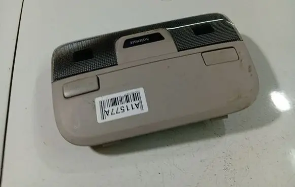 Subaru Legacy Front seat light VC12005