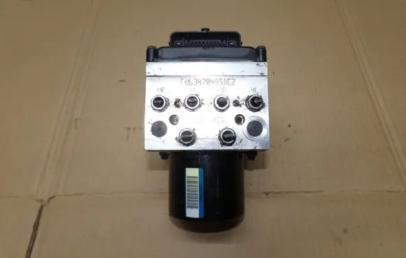 Volkswagen PASSAT B6 ABS Pump 3C0614109A